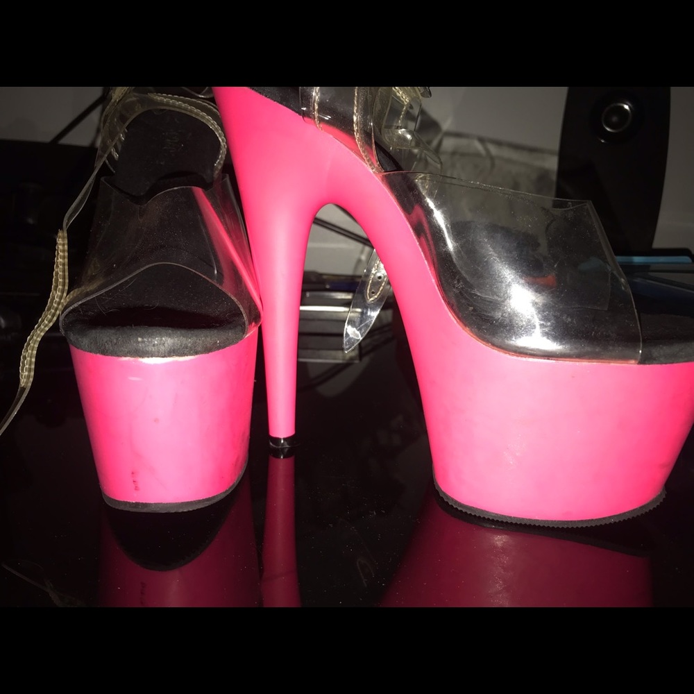 Pink size 7 heels